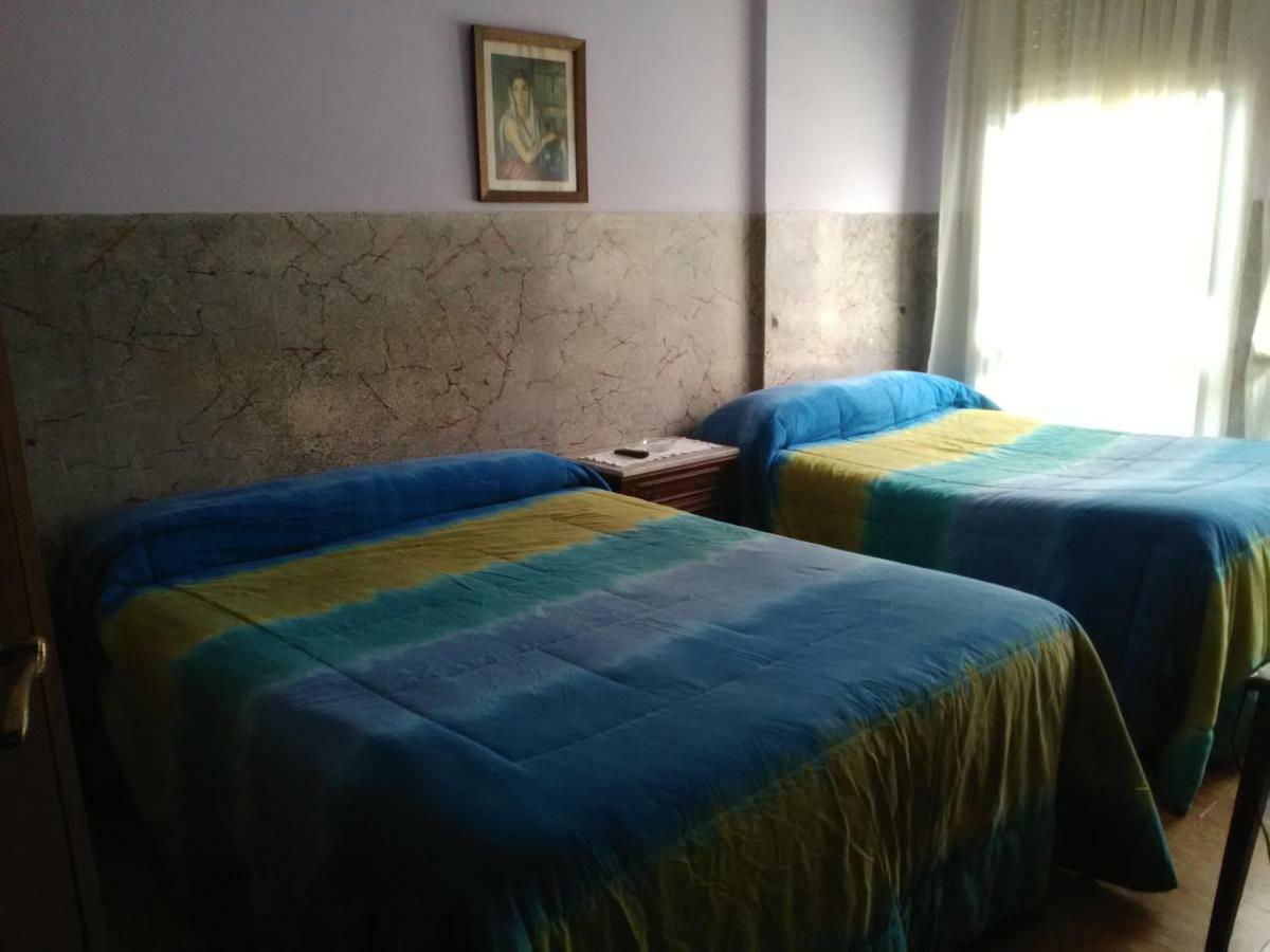 Pension La Parra Ferrol Luaran gambar
